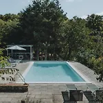 Вілла Casale Cantalena *